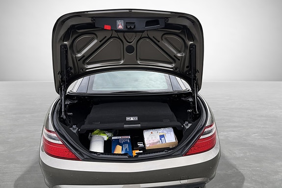 Mercedes-Benz SLK250 12 of 30