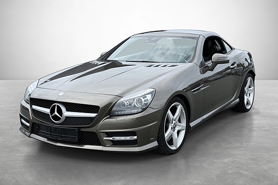 Mercedes-Benz SLK250 5 of 30