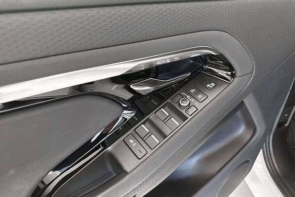Land Rover Range Rover Evoque 17 of 17