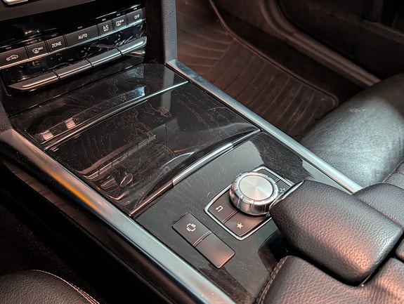 Mercedes-Benz E220 16 of 25
