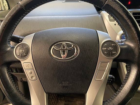 Toyota Prius+ 17 of 23