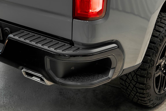 Chevrolet Silverado 1500 17 of 30