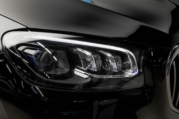 Mercedes-Benz GLS600 6 of 30