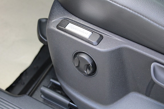 Volkswagen Caddy Maxi 21 of 30