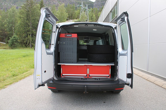 Volkswagen Caddy Maxi 14 of 30