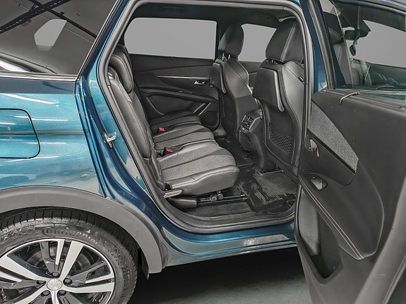Peugeot 5008 21 of 28