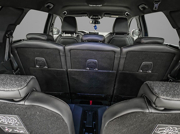 Peugeot 5008 24 of 28