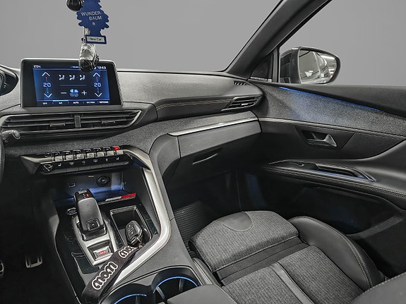 Peugeot 5008 18 of 28