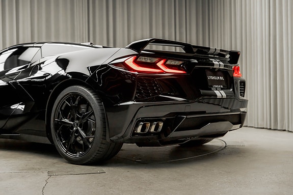 Chevrolet Corvette 14 of 30