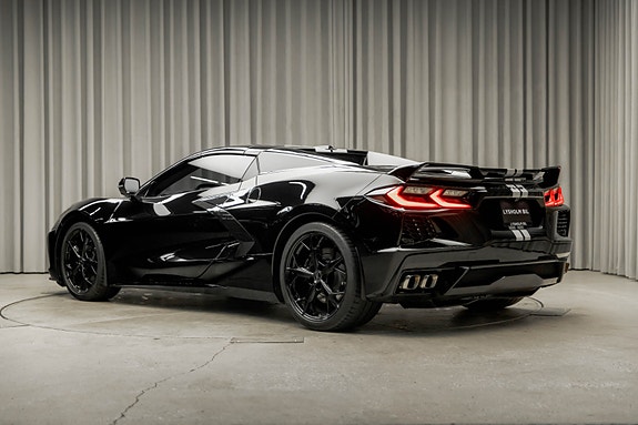 Chevrolet Corvette 11 of 30