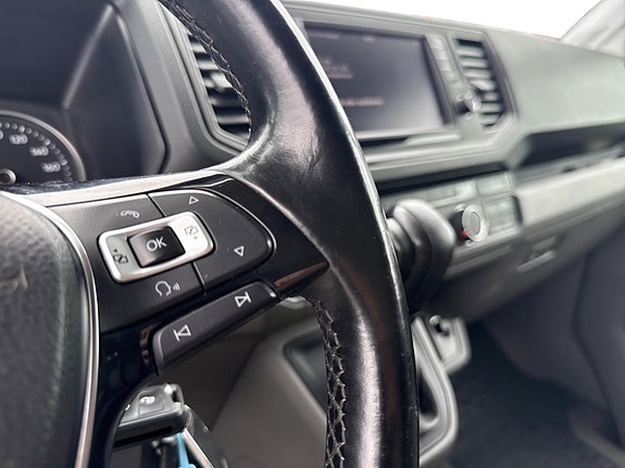 Volkswagen Crafter 4 of 5
