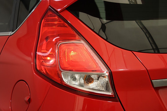 Ford Fiesta 16 of 30