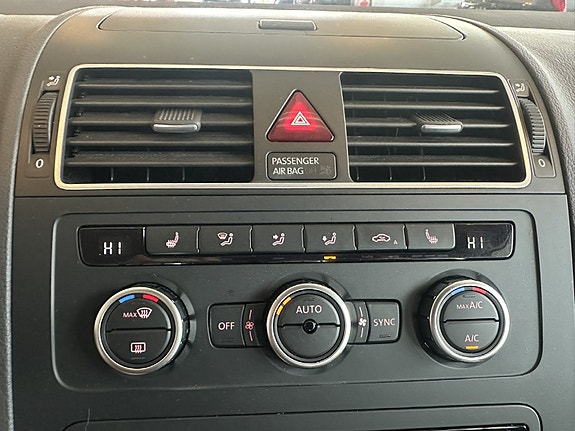 Volkswagen Touran 17 of 30