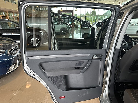 Volkswagen Touran 26 of 30