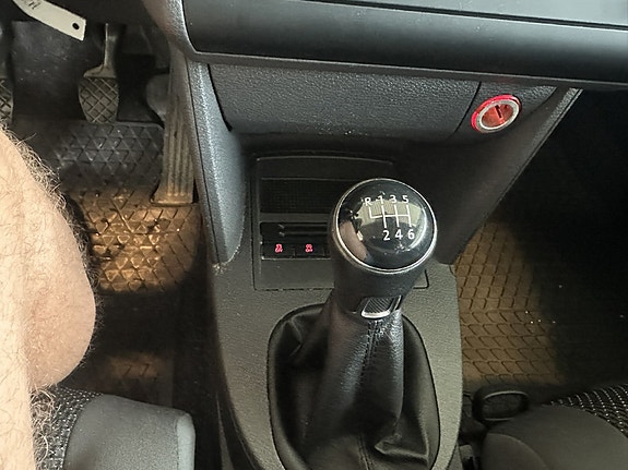 Volkswagen Touran 19 of 30