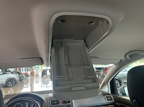 Volkswagen Touran 23 of 30