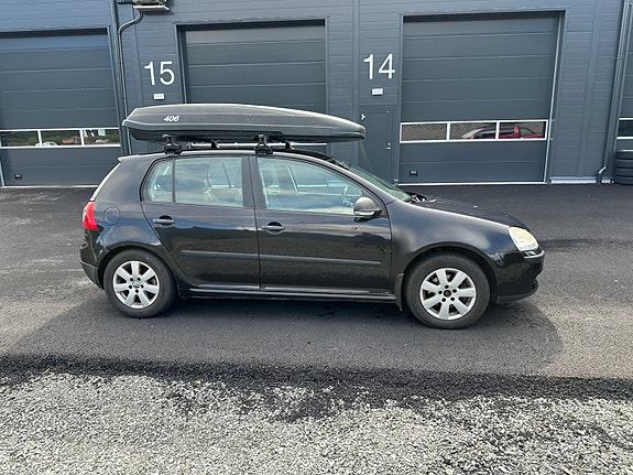 Volkswagen Golf V 3 of 5