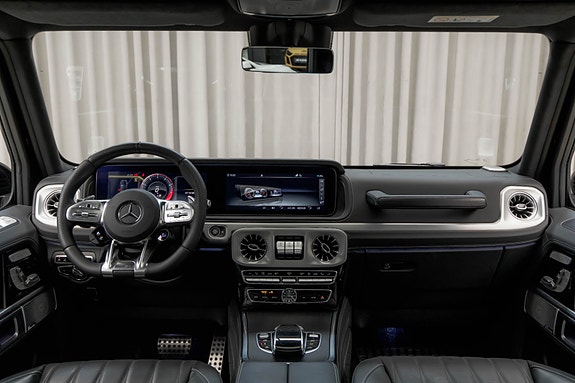 Mercedes-Benz G63 26 of 30