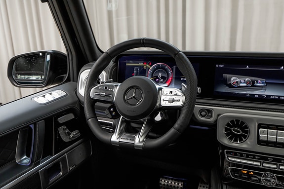 Mercedes-Benz G63 25 of 30