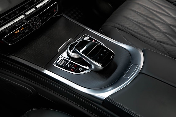 Mercedes-Benz G63 24 of 30