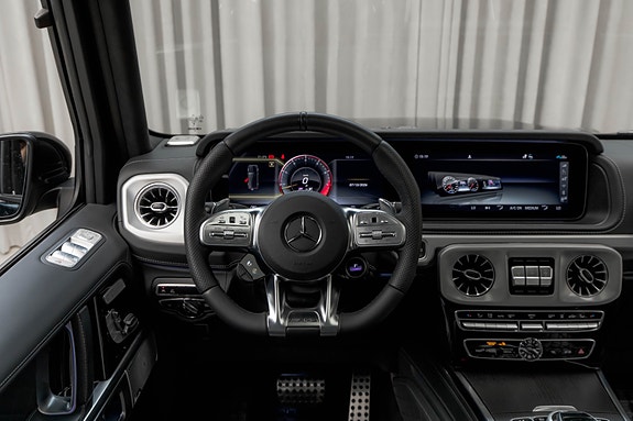 Mercedes-Benz G63 27 of 30