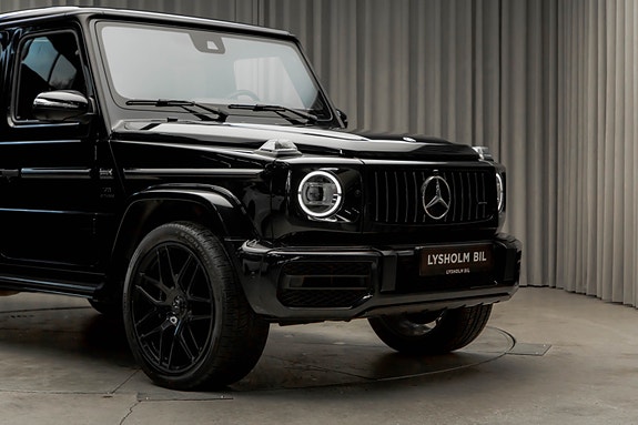 Mercedes-Benz G63 2 of 30