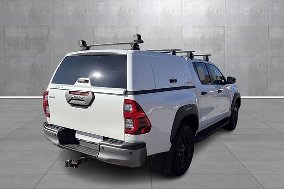 Toyota HiLux 5 of 22