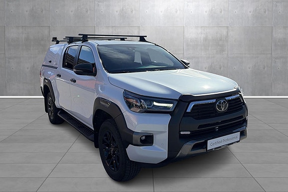 Toyota HiLux 7 of 22
