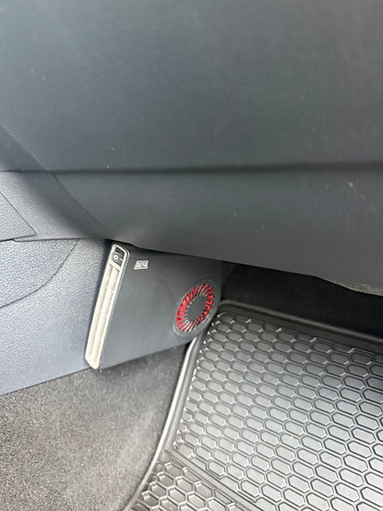 Volkswagen Golf VII 25 of 27