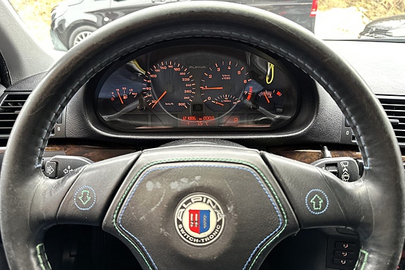 Alpina B3 18 of 30