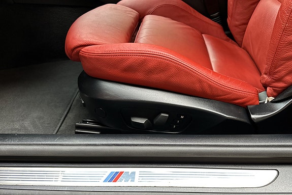 BMW 320i 26 of 30