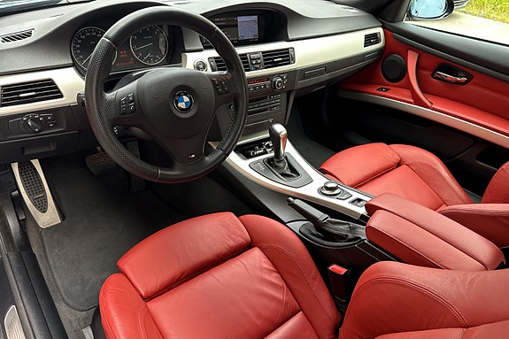 BMW 320i 9 of 30