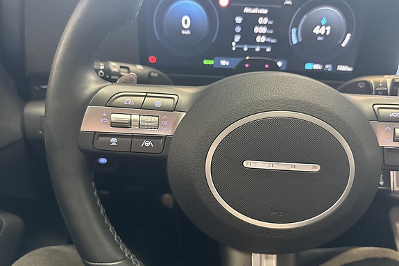Hyundai Kona 16 of 24