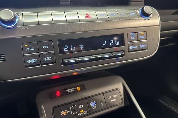 Hyundai Kona 15 of 24