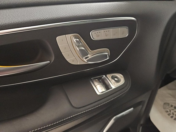 Mercedes-Benz V250 d 12 of 30