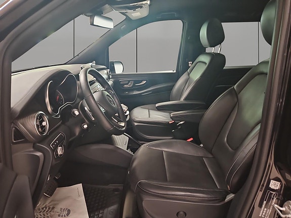 Mercedes-Benz V250 d 10 of 30