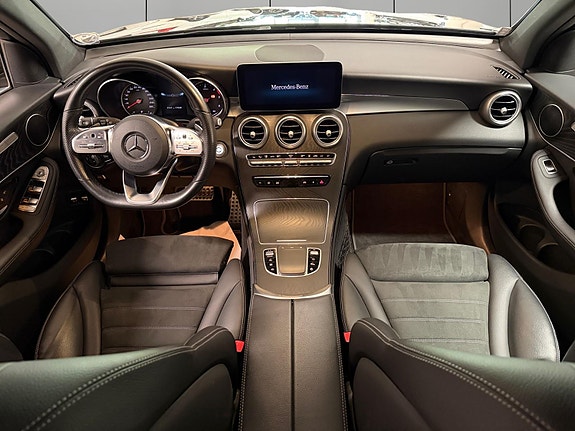 Mercedes-Benz GLC220 d 16 of 30