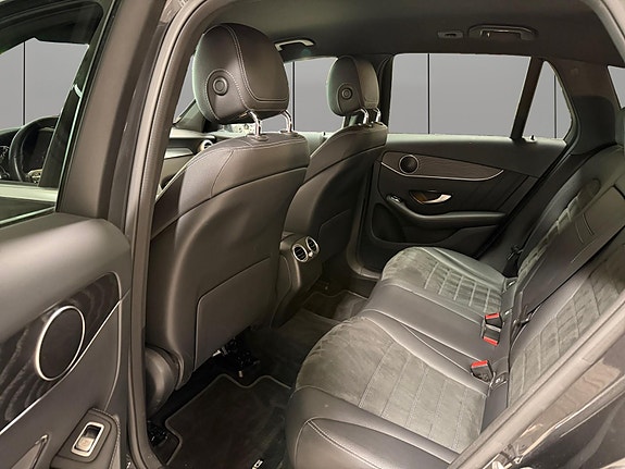 Mercedes-Benz GLC220 d 26 of 30