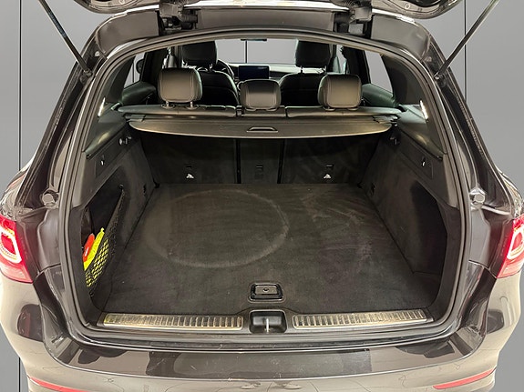 Mercedes-Benz GLC220 d 27 of 30