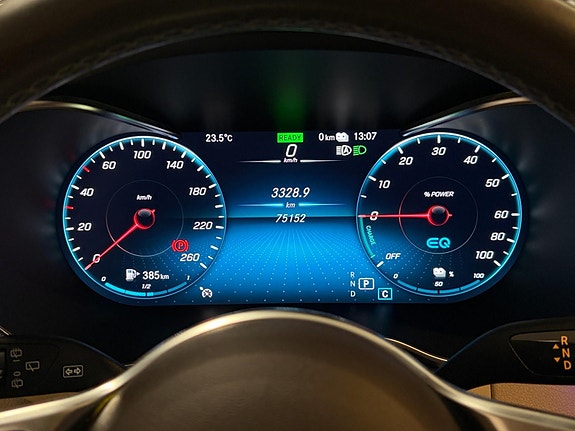 Mercedes-Benz GLC300 de 15 of 25