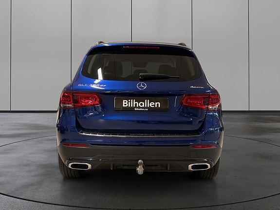 Mercedes-Benz GLC300 de 4 of 25
