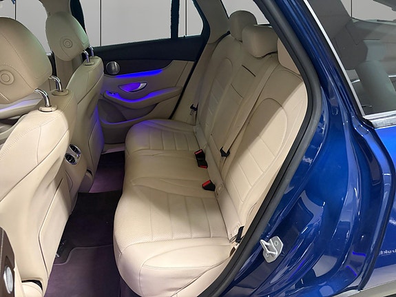 Mercedes-Benz GLC300 de 20 of 25