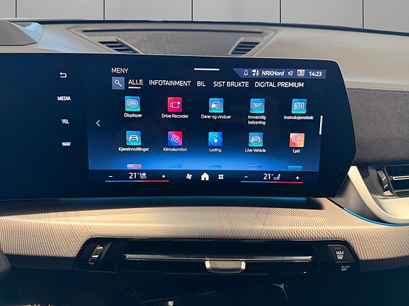 BMW iX2 22 of 30