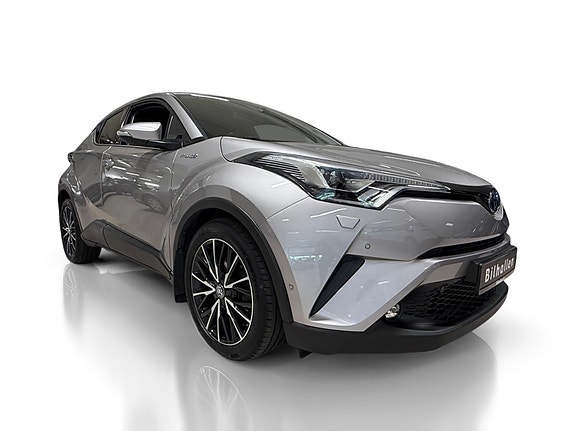 Toyota C-HR 7 of 28