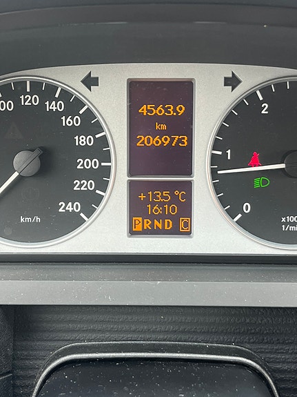 Mercedes-Benz B180 7 of 11