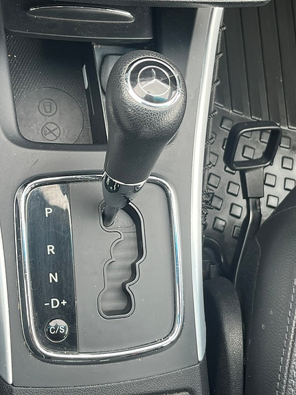 Mercedes-Benz B180 9 of 11
