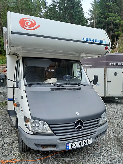 Mercedes-Benz Eura Mobil 4 of 30