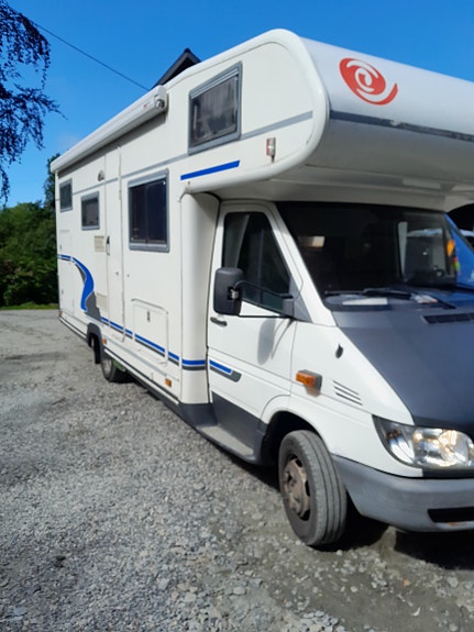 Mercedes-Benz Eura Mobil 2 of 30