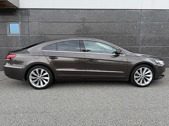 Volkswagen CC 2 of 5