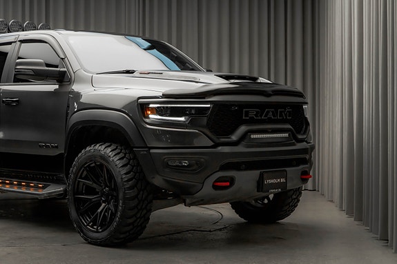 Dodge RAM 2 of 5